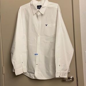 White button down shirt 👔